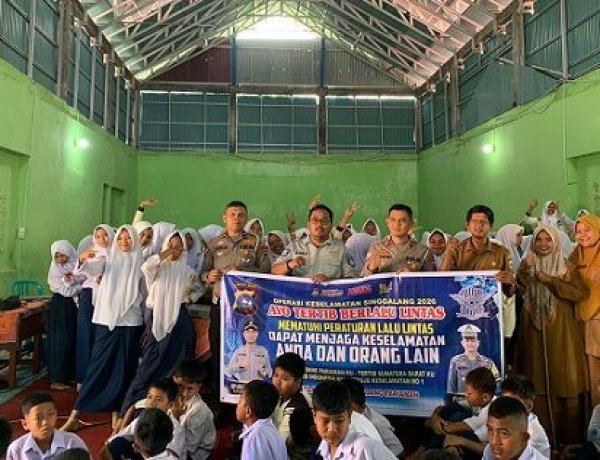 Jasa Raharja Sumbar Edukasi Keselamatan dan Kesamsatan di SMPN 1 Kayu Tanam